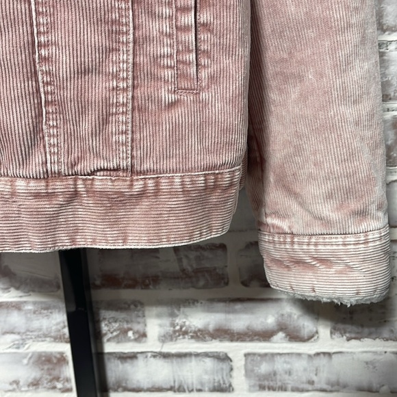 Lucky Brand Pink Corduroy Jacket with Cream Sherpa Collar - Picture 5 of 7